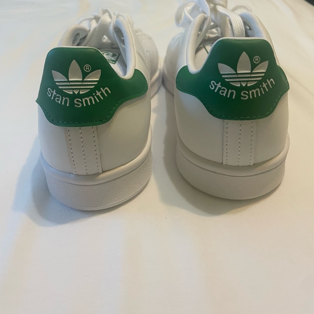 Adidas White and Green Stan Smith Shoes - Picture 4 of 6